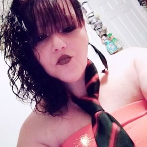 Meet your Posher, Lena